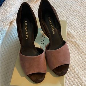 Franko Sarto peep toe pump